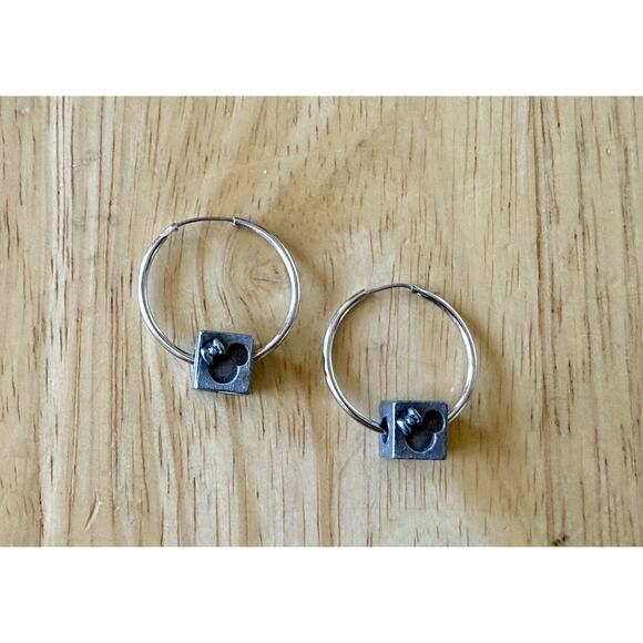 Minnie Mouse Disney Pewter & Heart Earrings, Silver-tone Round Loop EUC - Picture 1 of 6